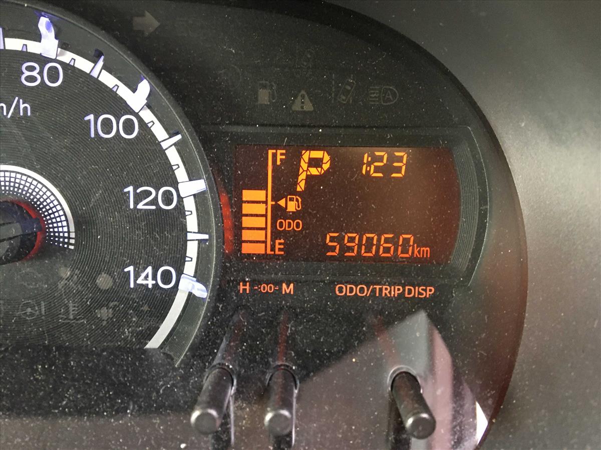 DAIHATSU MOVE L meter panel